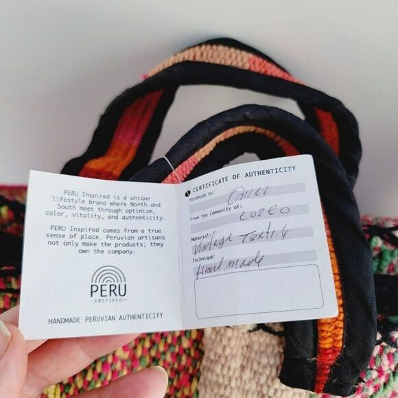 Peruvian Womens Extra Large Pink Black Handloomed Wool Carry On Weekender Bag - Picture 8 of 12